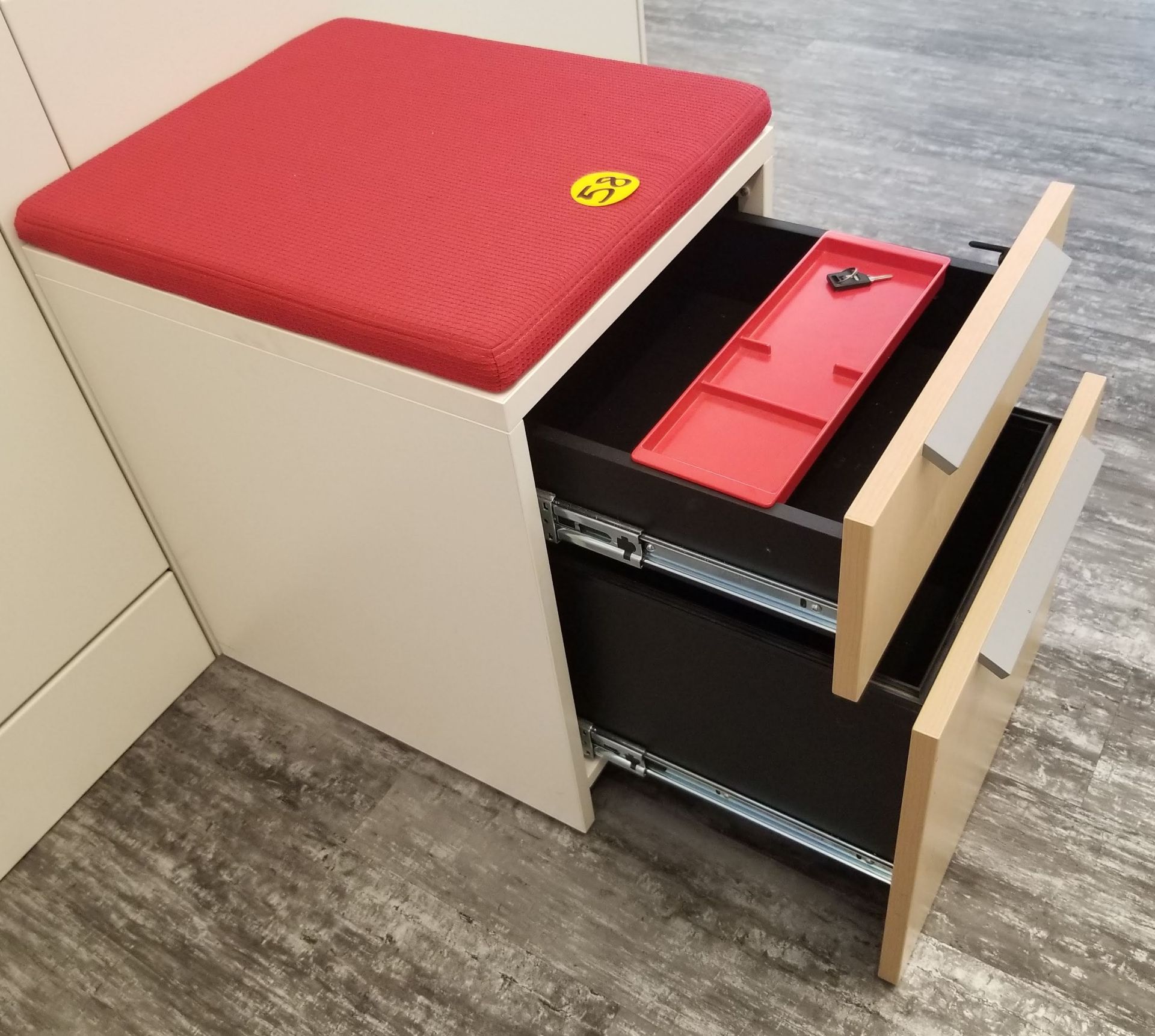 TEKNION - MOBILE FILE/STORAGE PEDESTAL W/ SEAT - Image 2 of 2