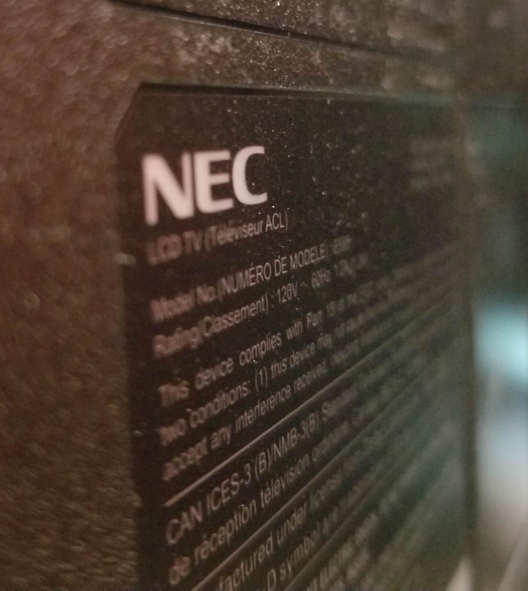 NEC - E585 LED BACKLIT DISPLAY W/ WALL MOUNT - Image 3 of 5