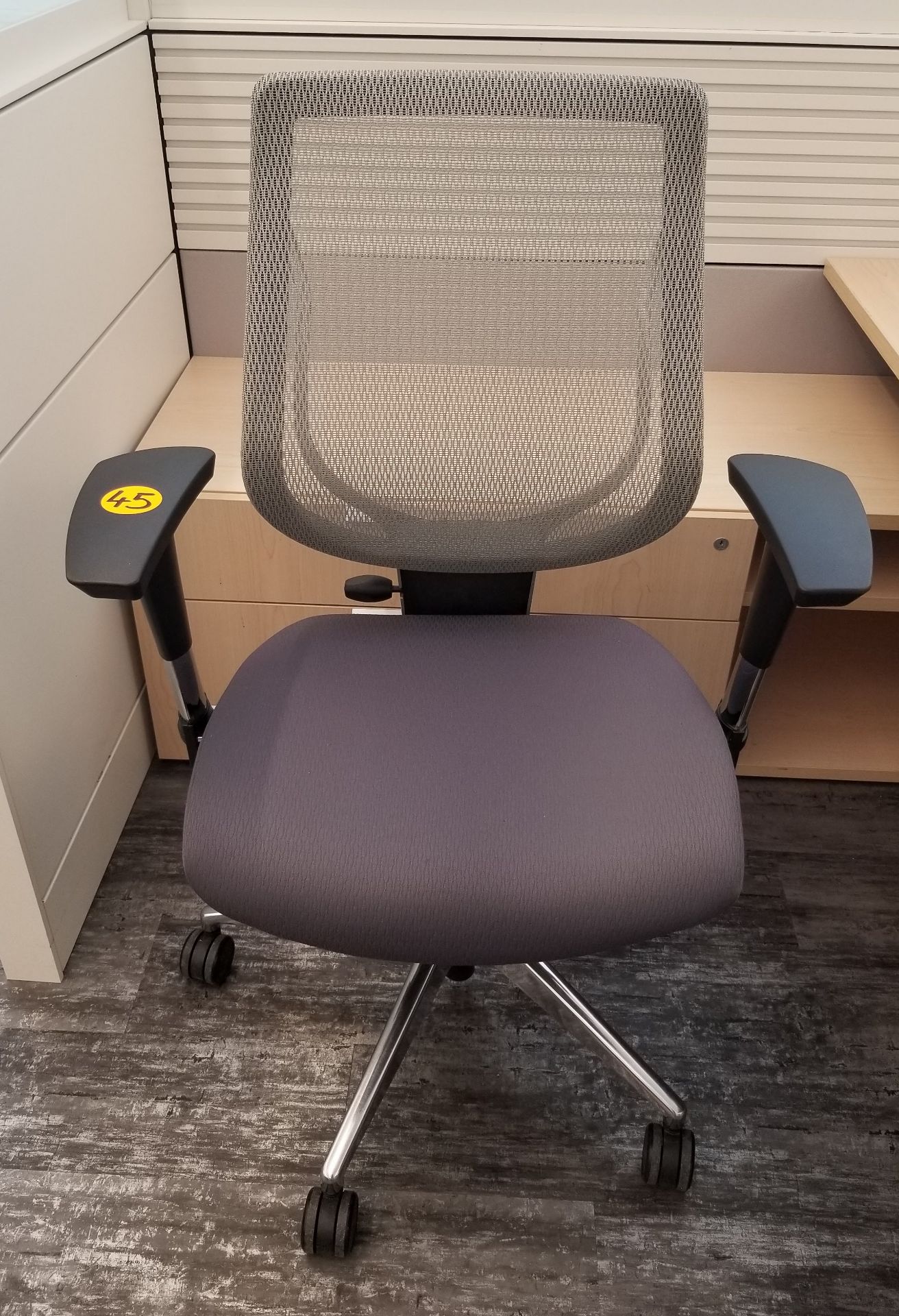 ALLSEATING - EXEC. CHAIR ON CASTERS, GREY W/ MESH BACK, ADJUSTABLE HEIGHT, ADJUSTABLE ARMS