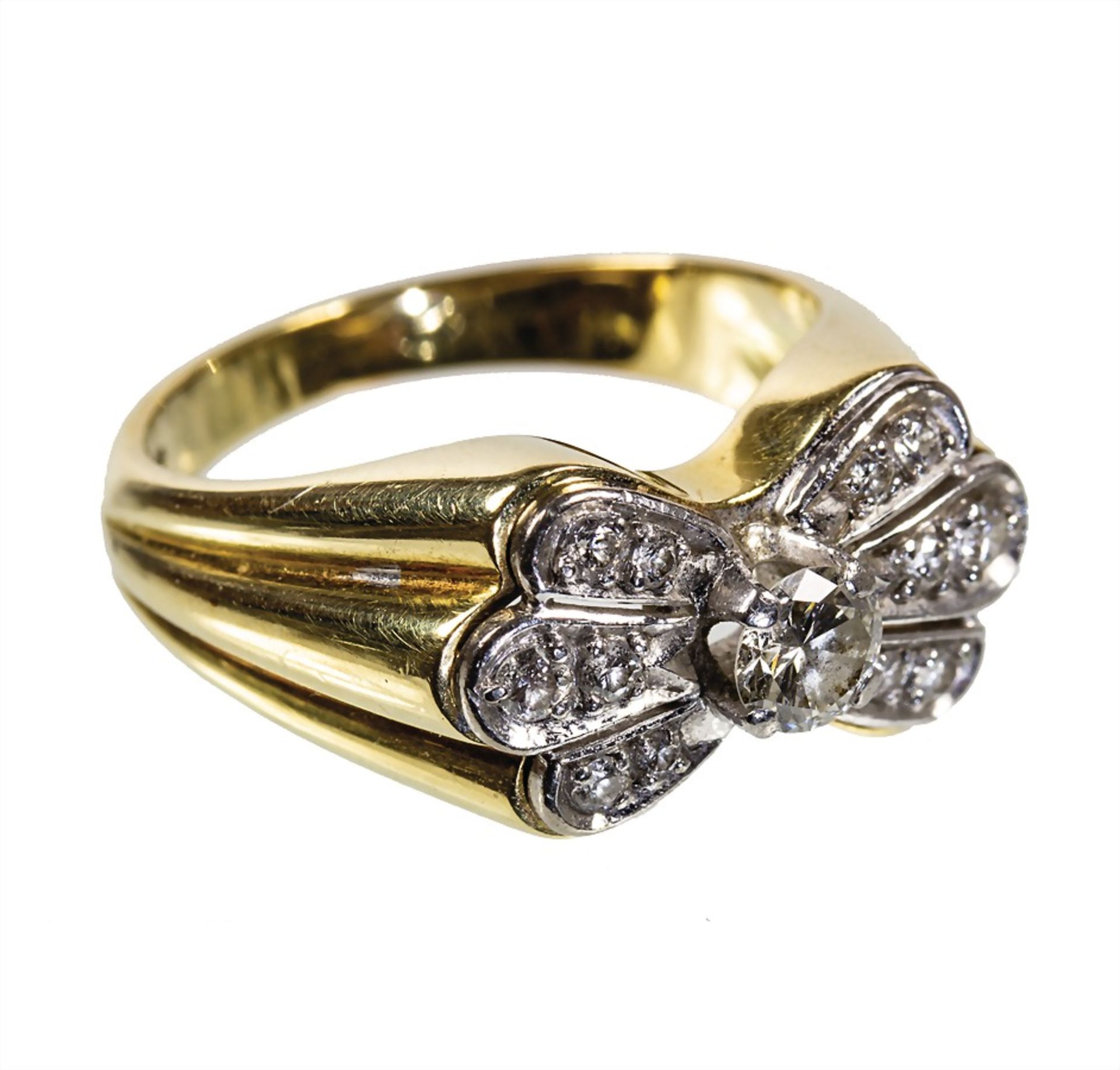 ring, yellow gold 585/000, 1 central brilliant c. 0.27 ct tw/w-vsi/si, at the side 12 more ...