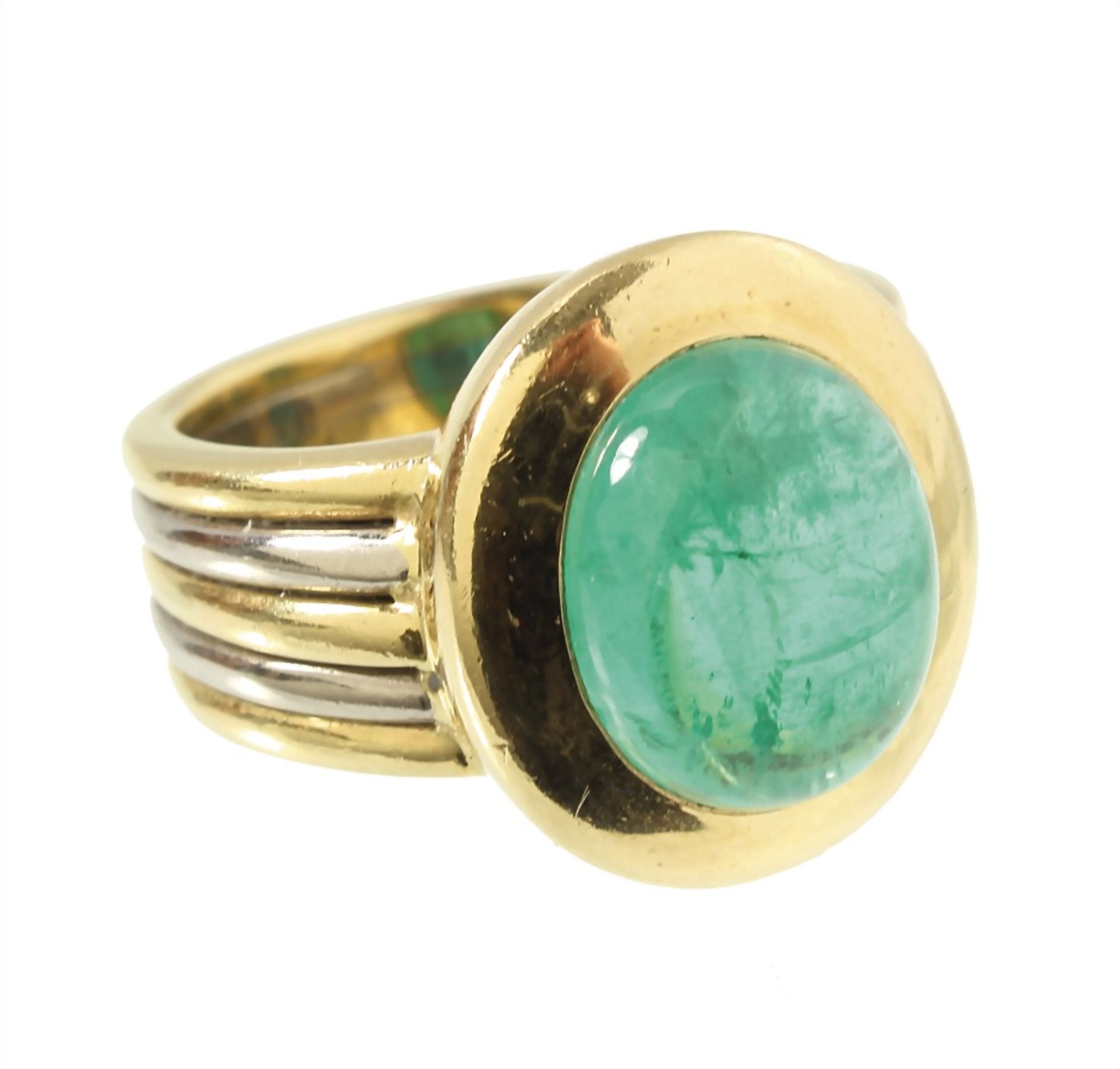 ring, yellow gold/white gold 750/000, emerald cabochon c. 5.72 ct (engraved), transparent, ...