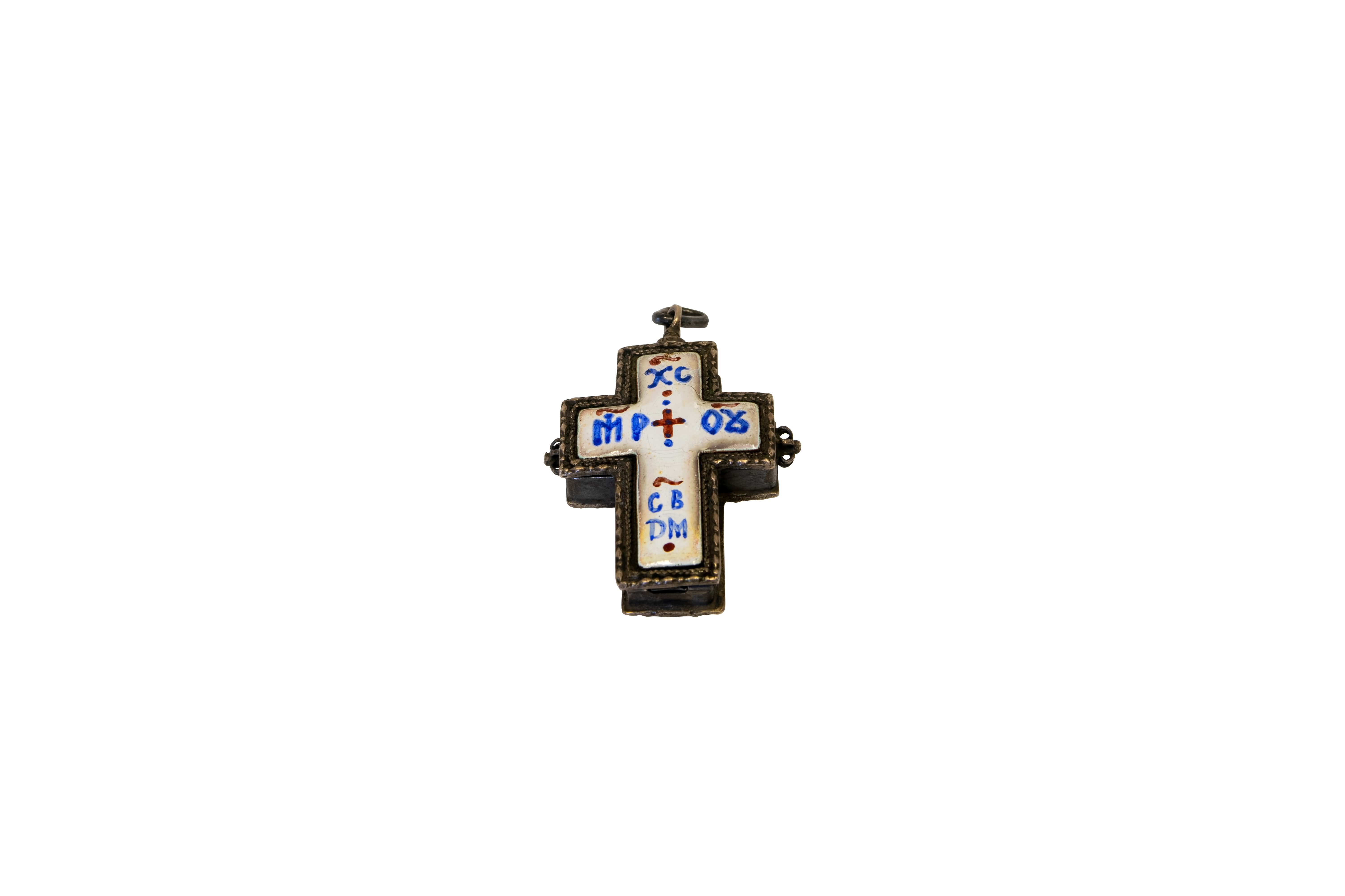 A 19th century enamel orthodox silver cross for relics. 5 (L) x 3.5 (W) x 0,6 cm (D).