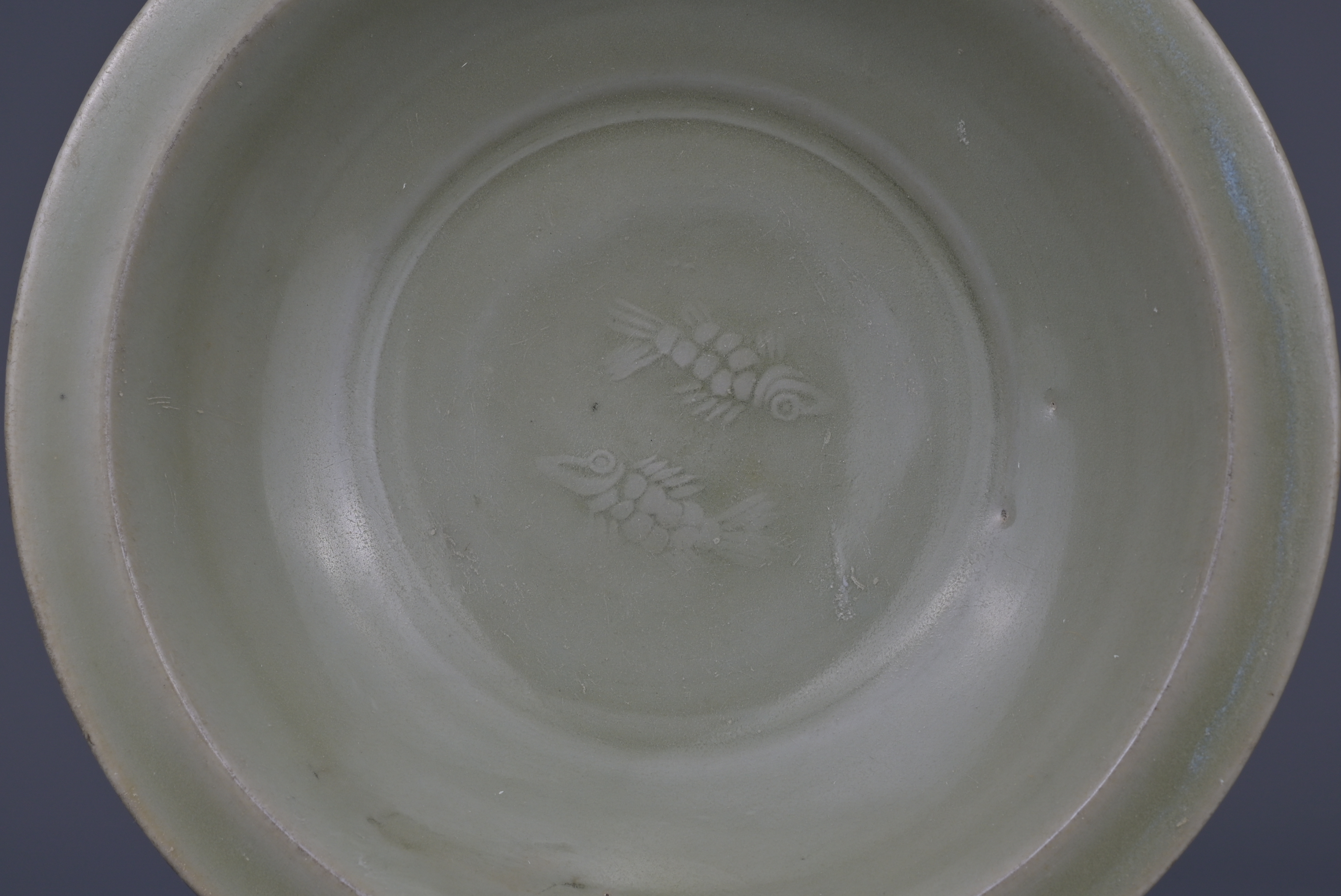 CHINESE LONGQUAN CELADON ‘TWIN FISH’ DISH, SONG DYNASTY - Image 3 of 7