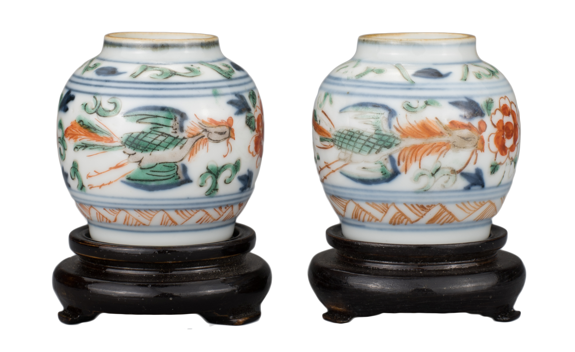 PAIR OF CHINESE PORCELAIN JARLETS, KANGXI PERIOD, 18th CENTURY