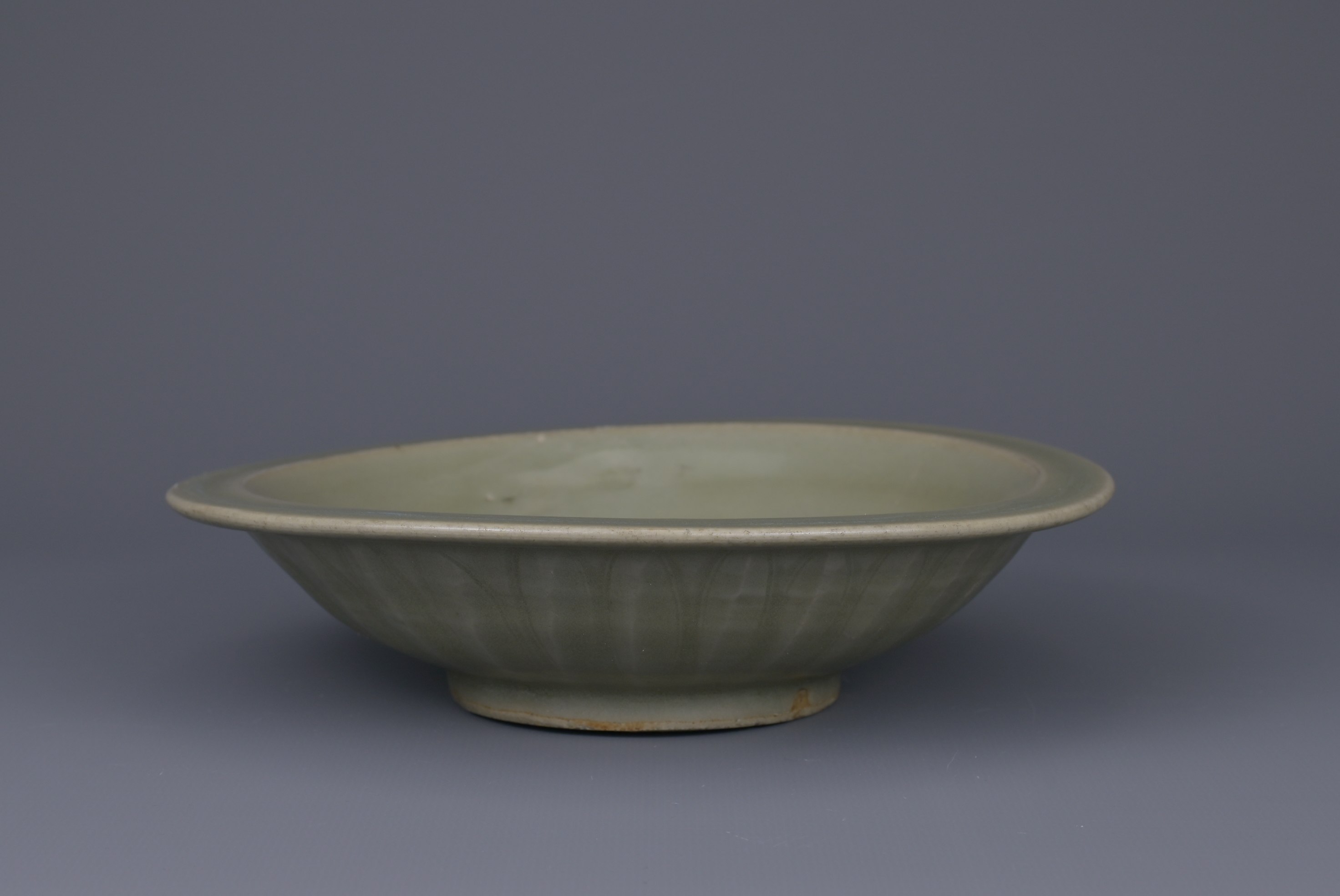 CHINESE LONGQUAN CELADON ‘TWIN FISH’ DISH, SONG DYNASTY - Image 7 of 7