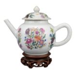 CHINESE FAMILLE ROSE PORCELAIN TEAPOT, 18th CENTURY