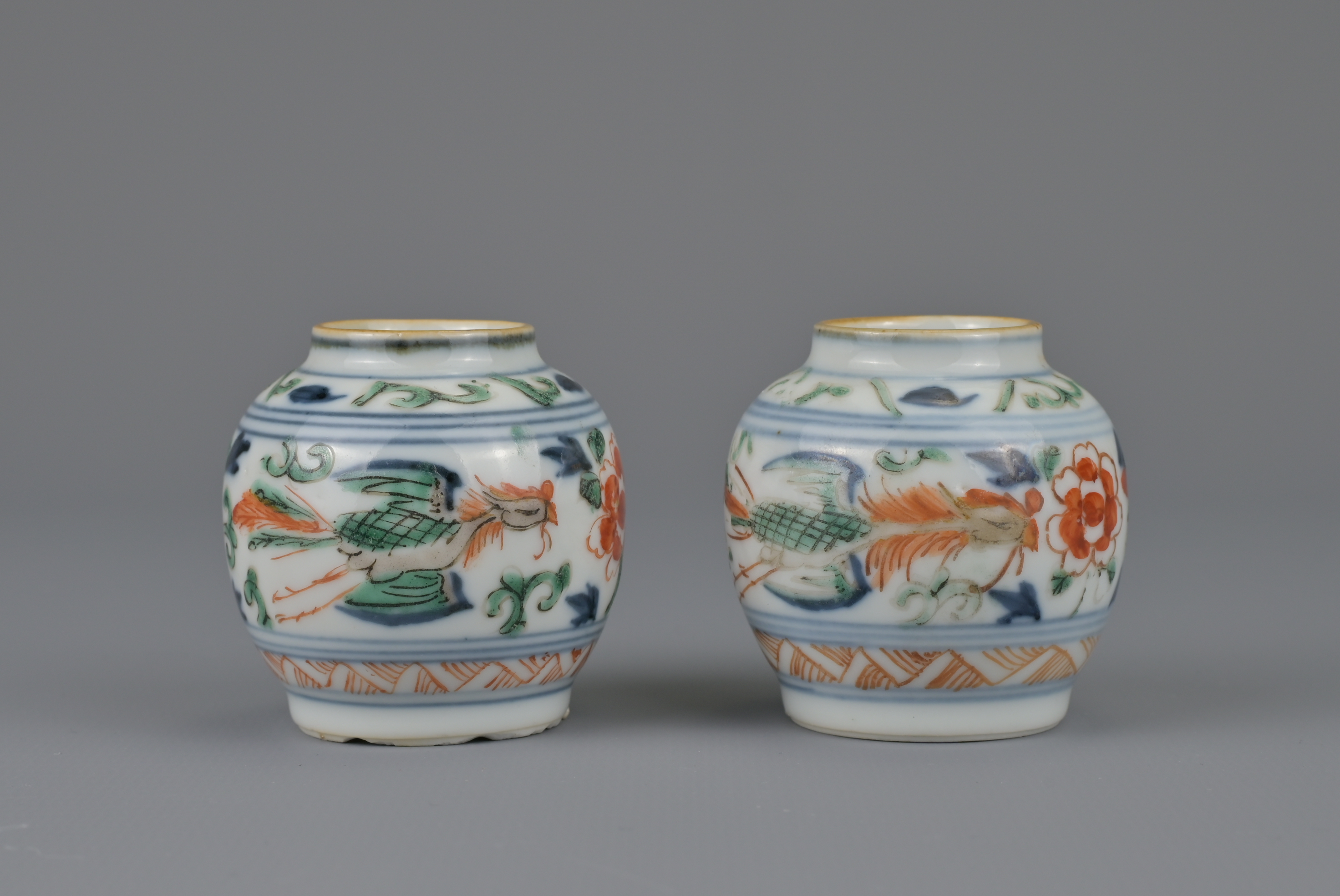 PAIR OF CHINESE PORCELAIN JARLETS, KANGXI PERIOD, 18th CENTURY - Image 2 of 7