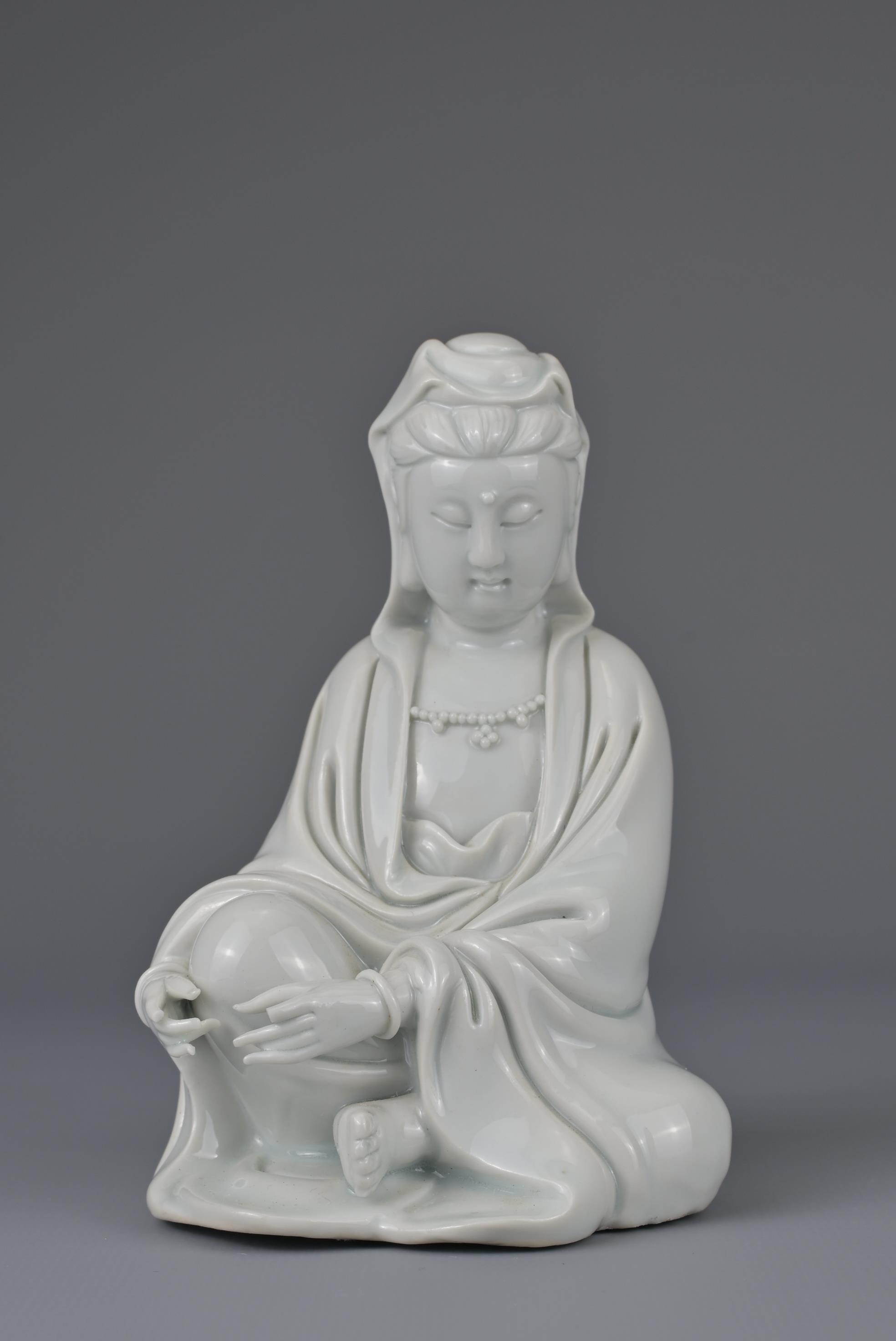 CHINESE BLANC DE CHINE PORCELAIN FIGURE OF GUANYIN, QING DYNASTY - Image 2 of 8