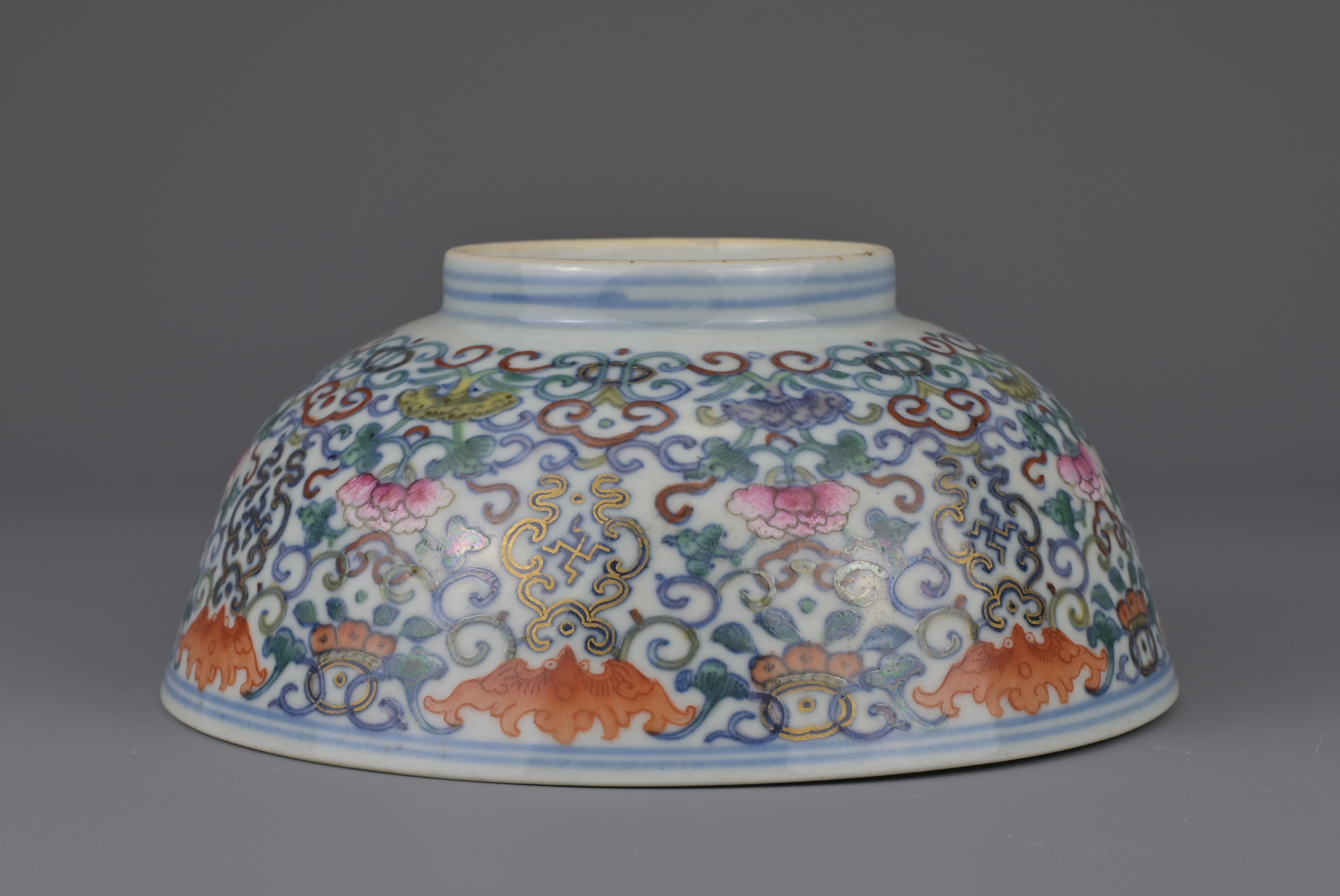 FINE CHINESE DOUCAI PORCELAIN BOWL, JIAQING MARK AND PERIOD, EARLY 19th CENTURY - Image 8 of 9