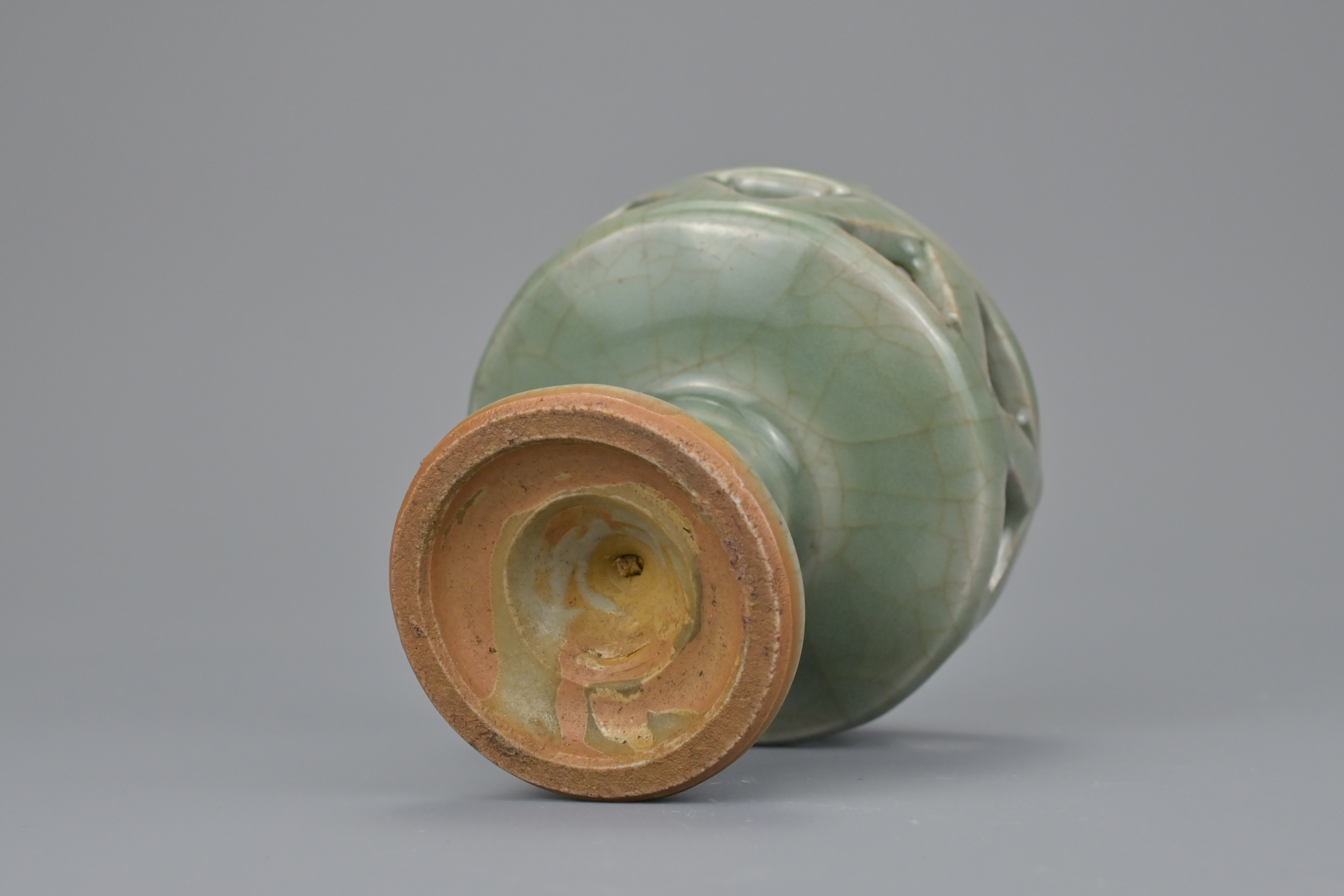 CHINESE YUAN / MING DYNASTY LONGQUAN CELADON OIL LAMP - Image 6 of 8