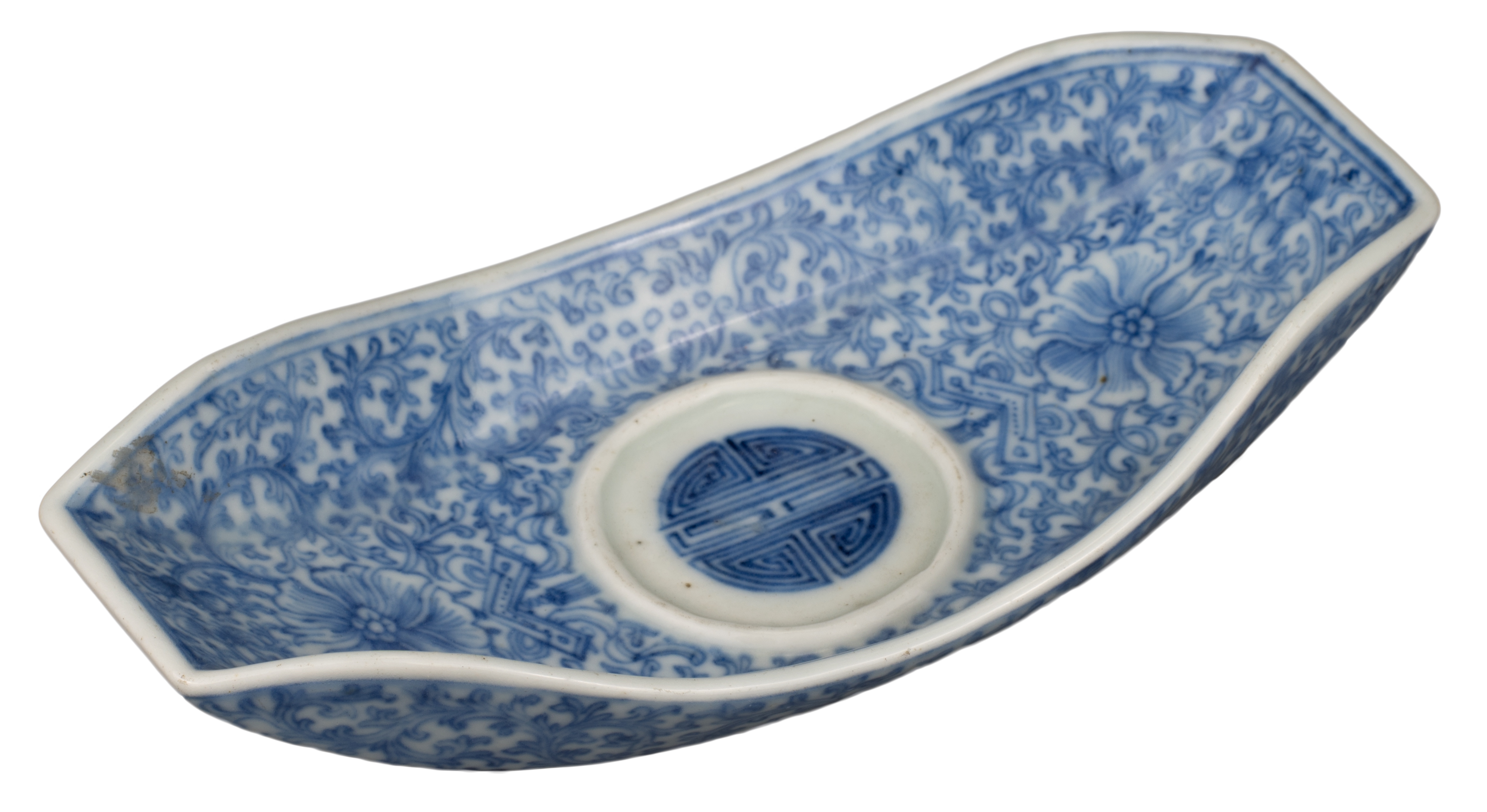 CHINESE BLUE AND WHITE PORCELAIN INGOT FORM CUP STAND, QIANLONG MARK AND PERIOD, 18th CENTURY