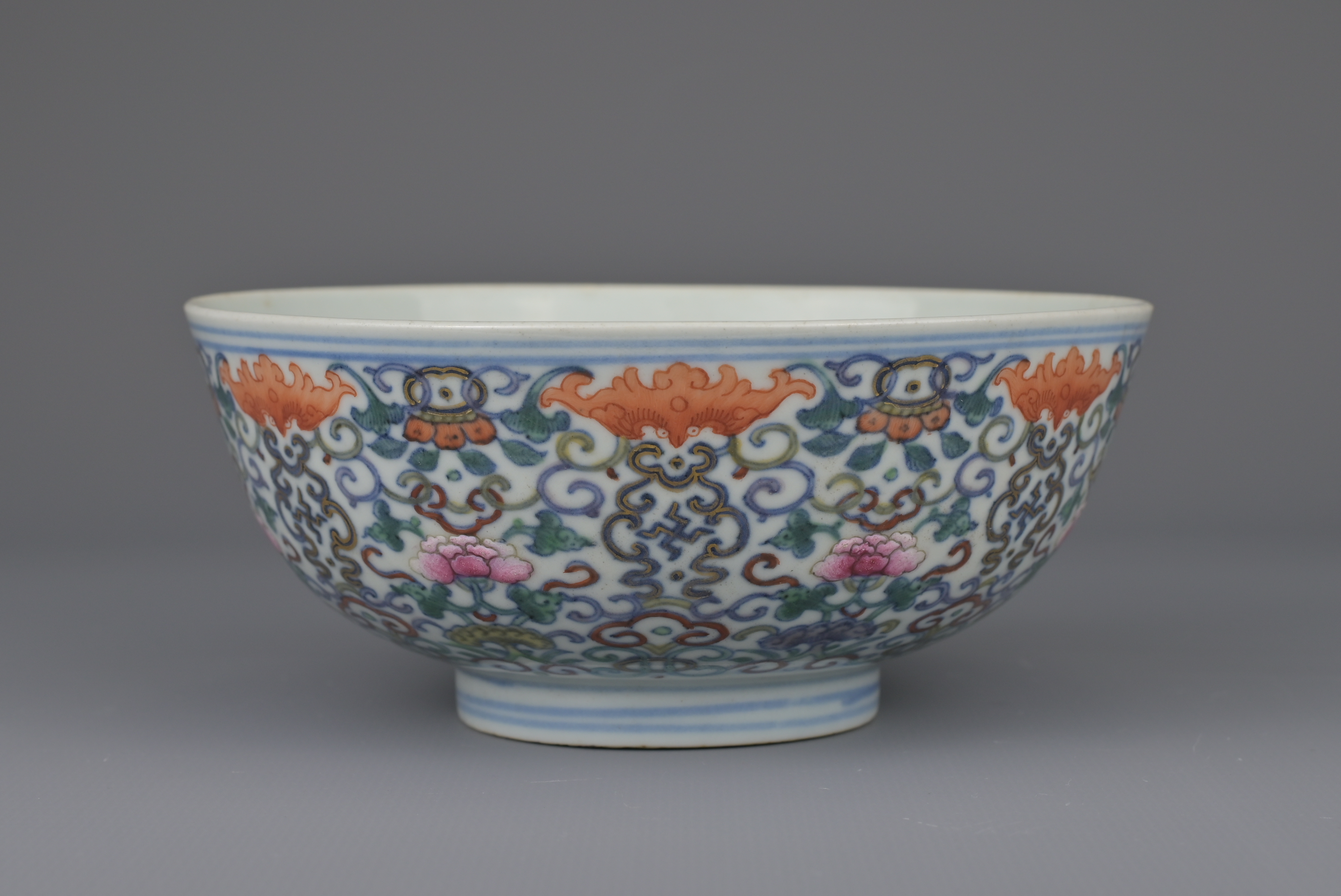 FINE CHINESE DOUCAI PORCELAIN BOWL, JIAQING MARK AND PERIOD, EARLY 19th CENTURY - Image 3 of 9