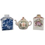 TW0 CHINESE PORCELAIN TEA CADDIES & TEAPOT, 18/19th CENTURY