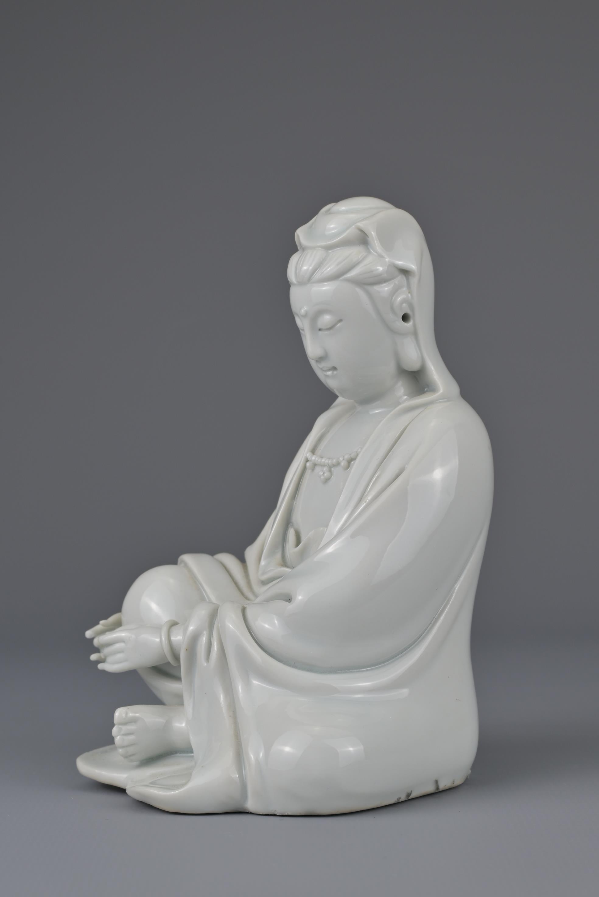 CHINESE BLANC DE CHINE PORCELAIN FIGURE OF GUANYIN, QING DYNASTY - Image 3 of 8