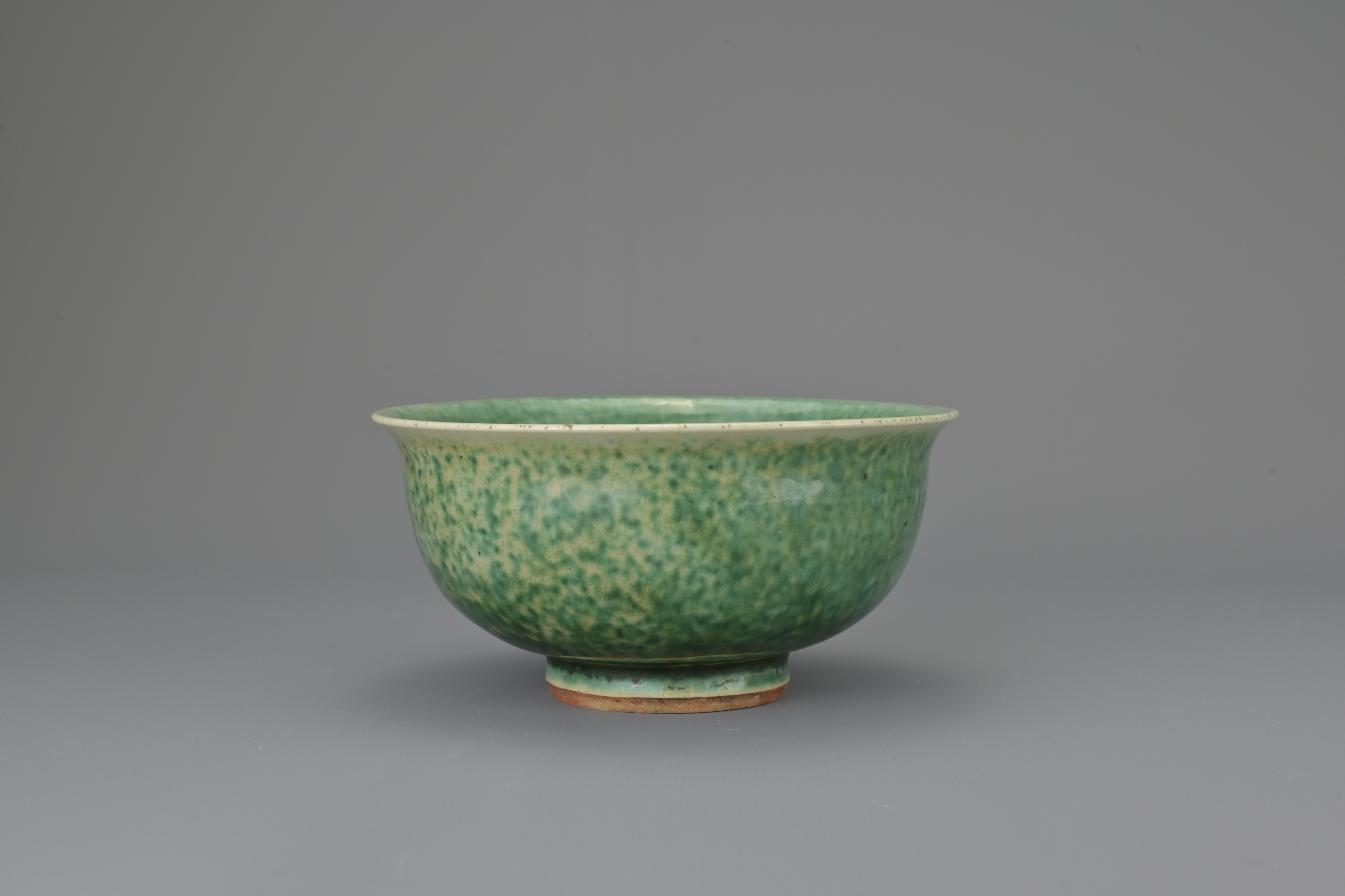 CHINESE COPPER-GREEN GLAZED PORCELAIN BOWL, QING DYNASTY, 18/19th CENTURY - Image 4 of 8