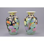 A PAIR OF JAPANESE IMARI PORCELAIN VASES