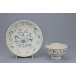 A 15TH/16TH CENTURY VIETNAMESE PORCELAIN BOWL AND DISH