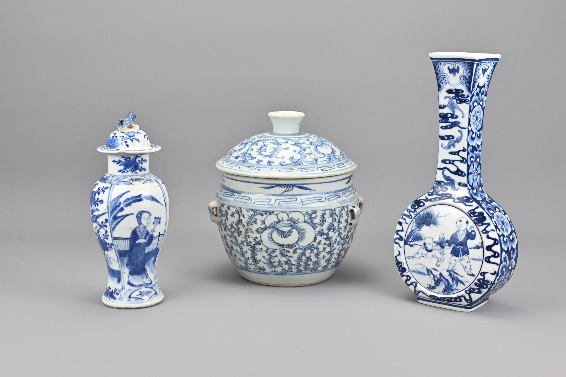 Three Vintage Chinese Blue and White Porcelain Ite - Image 2 of 3