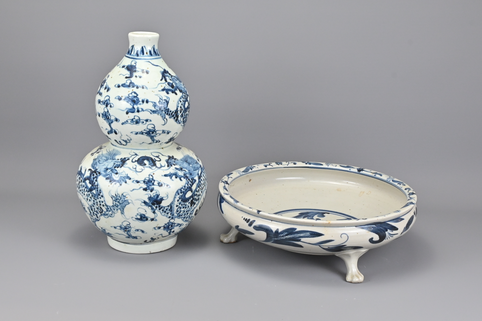 A Chinese Blue and White Porcelain Double Gourd Va