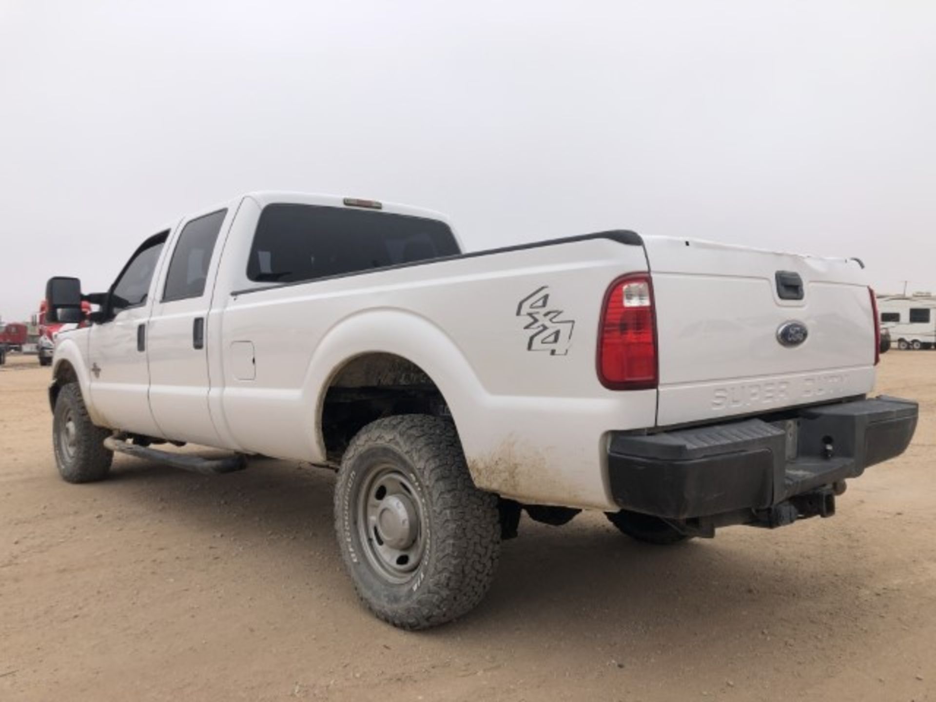 2013 Ford F-350 VIN: 1FT8W3BT4DEA16673 Odometer States: 176269 Color: White - Image 4 of 6