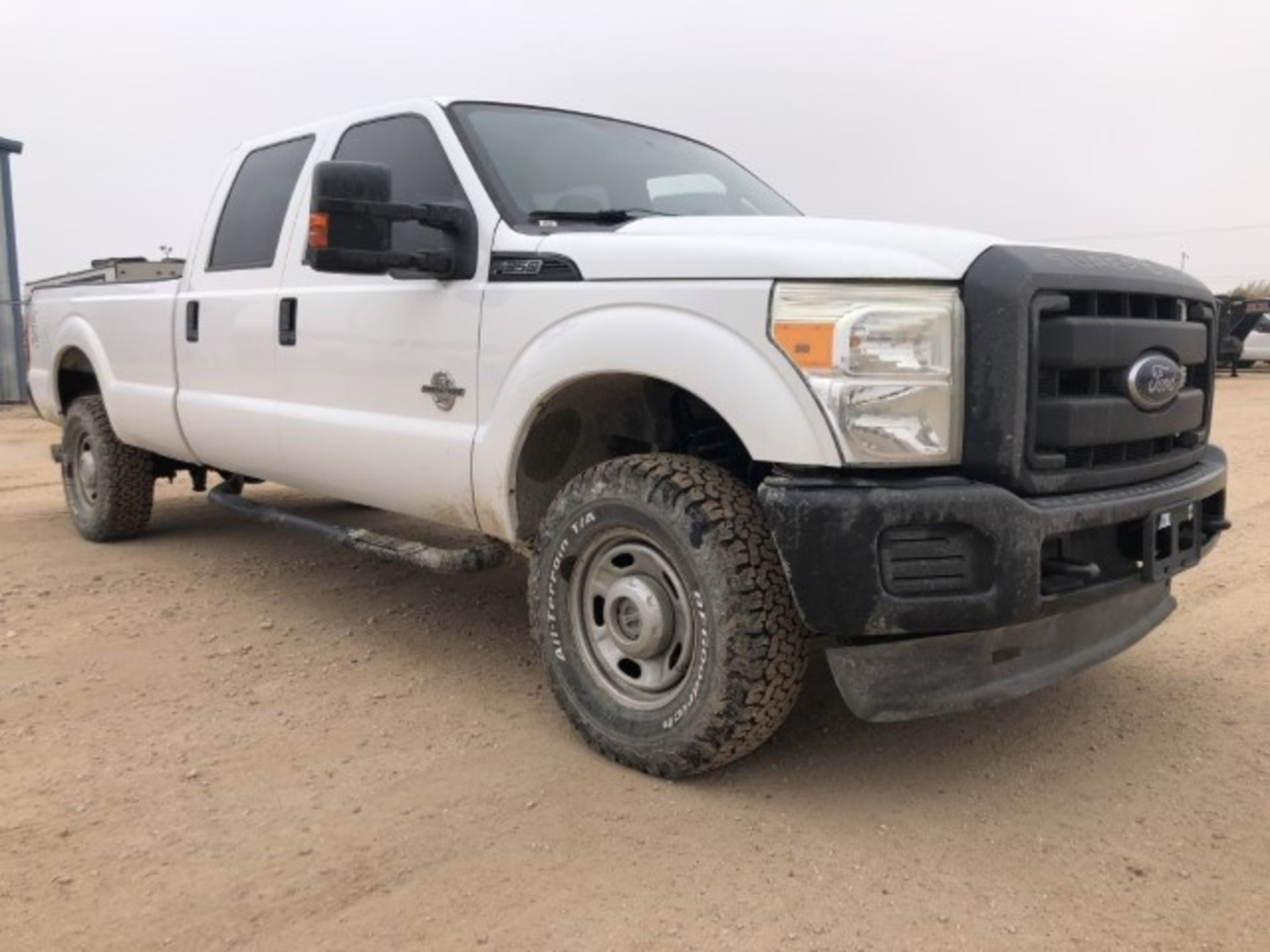 2013 Ford F-350 VIN: 1FT8W3BT4DEA16673 Odometer States: 176269 Color: White - Image 2 of 6
