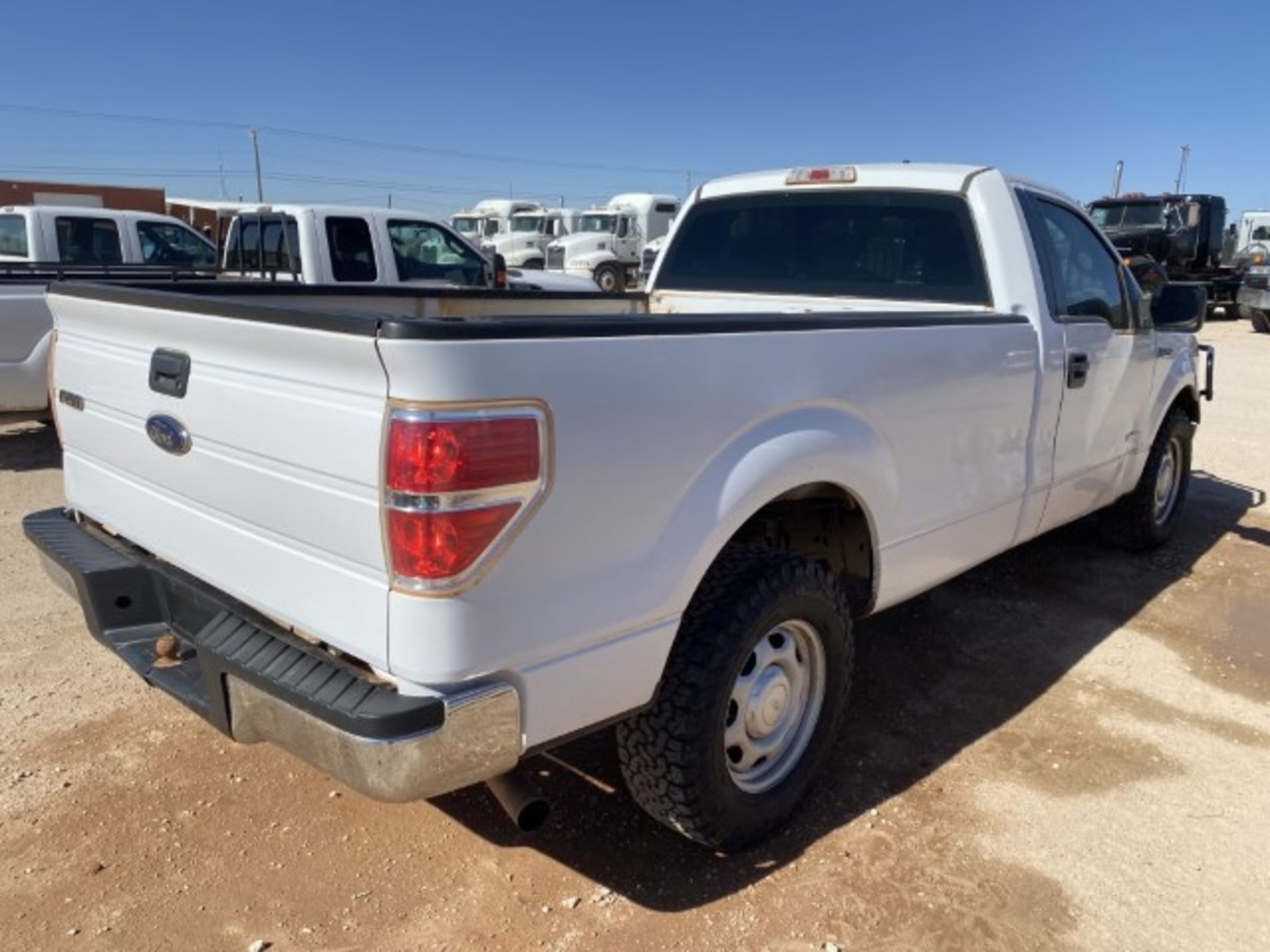 2014 Ford F-150 VIN: 1FTNF1ET5EKE20586 Odometer States: 187572 Color: White - Image 3 of 6