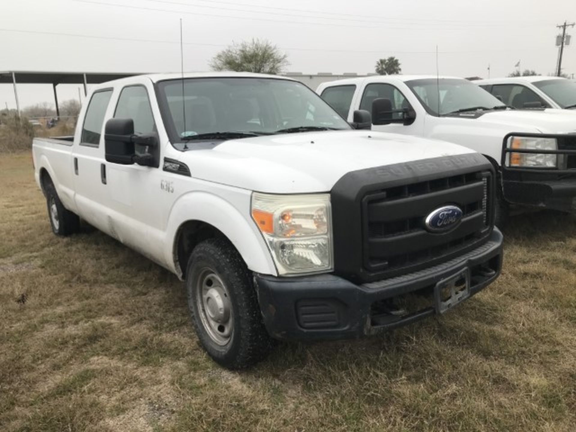 2011 Ford F-250 Xl VIN: 1FT7W2A61BEC11600 Odometer States: 145,500 Color: W - Image 2 of 6