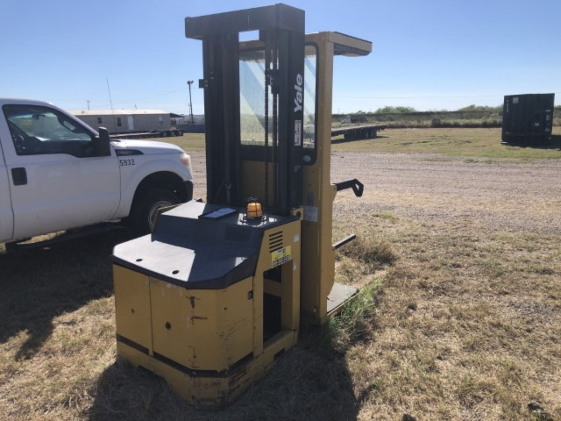 Yale Forklift 2008 Yale Veracitor C801N08181F Veracitor Electric Forklift W - Image 3 of 6