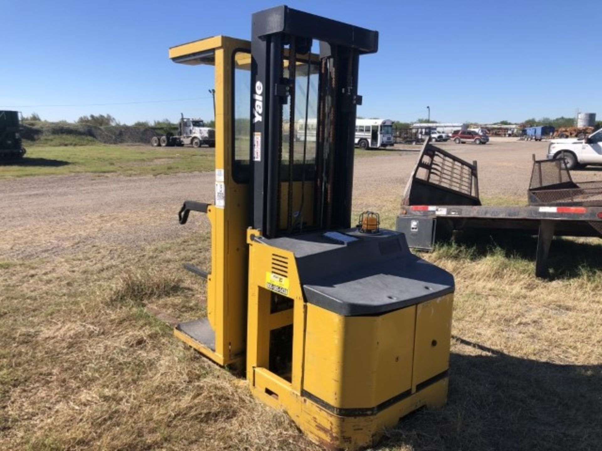 Yale Forklift 2008 Yale Veracitor C801N08181F Veracitor Electric Forklift W - Image 4 of 6