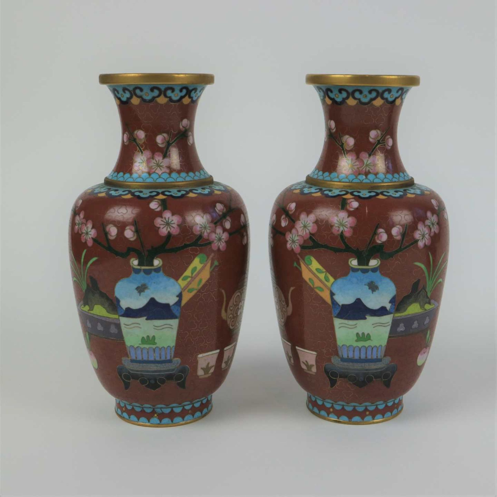 Lot of 4 Chinese cloisonné vases and 2 bowls - Bild 4 aus 6