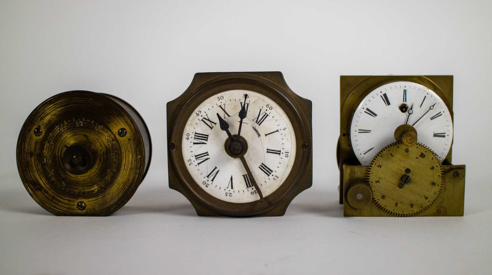 Pendule veilleuse and 3 messing clocks - Bild 2 aus 5