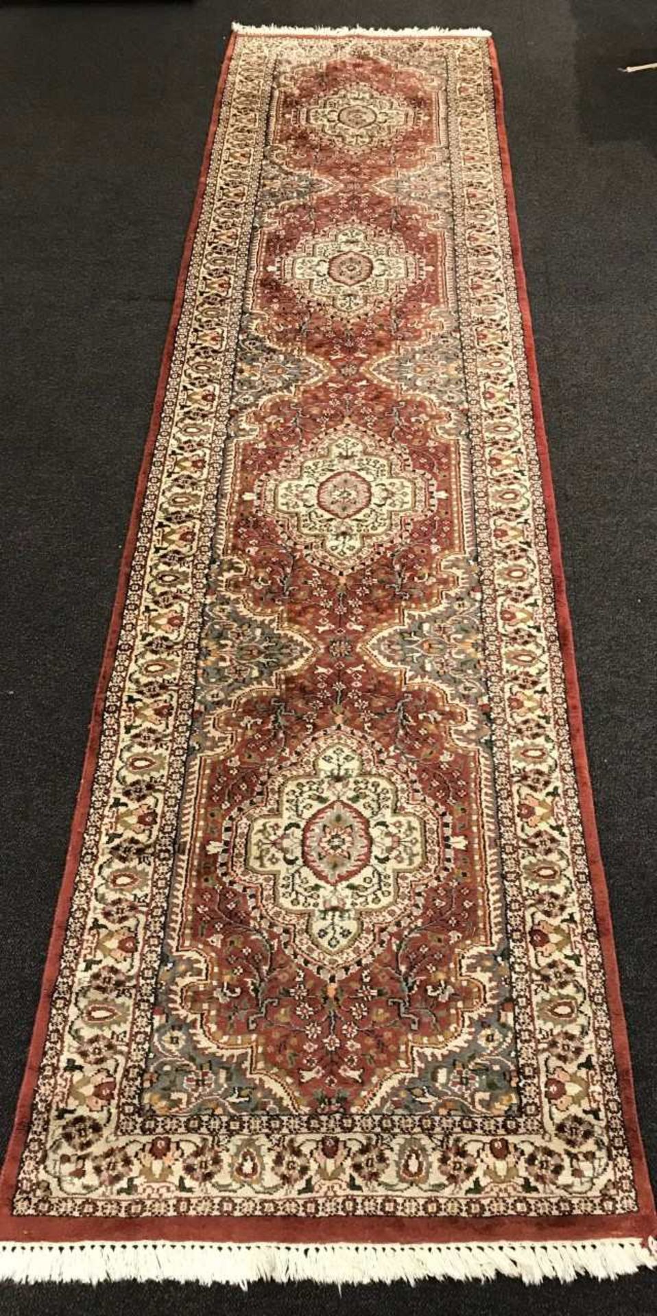 Carpet runner roll Jaypour handmade