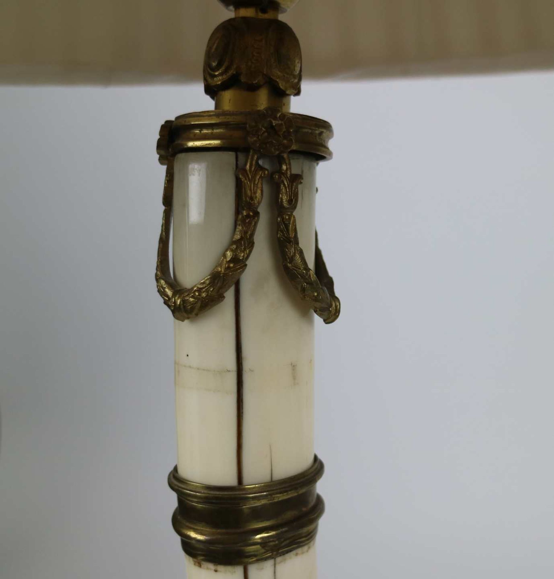 19th century lamp with ivory tooth and bronze fittings - Image 4 of 4