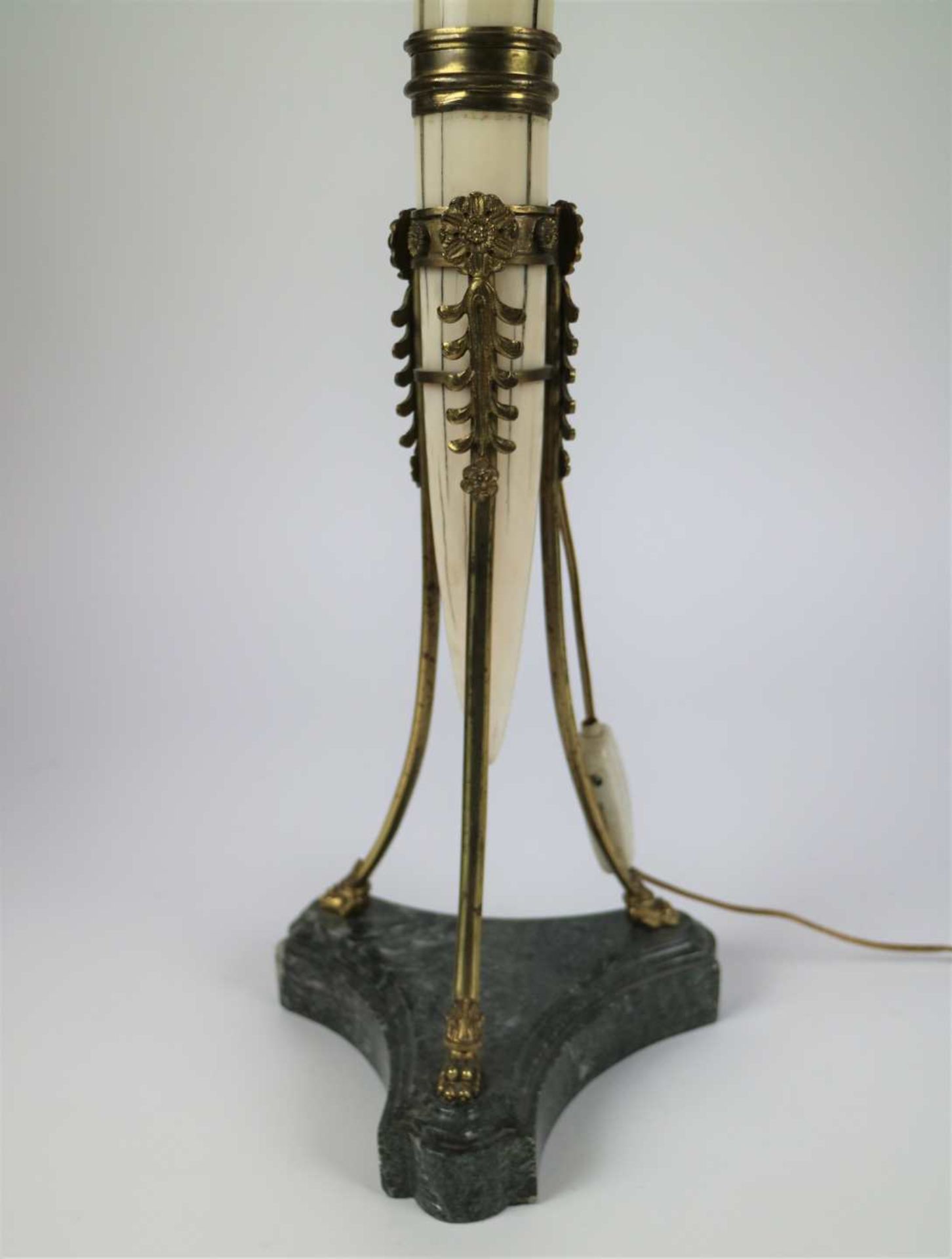 19th century lamp with ivory tooth and bronze fittings - Bild 2 aus 4