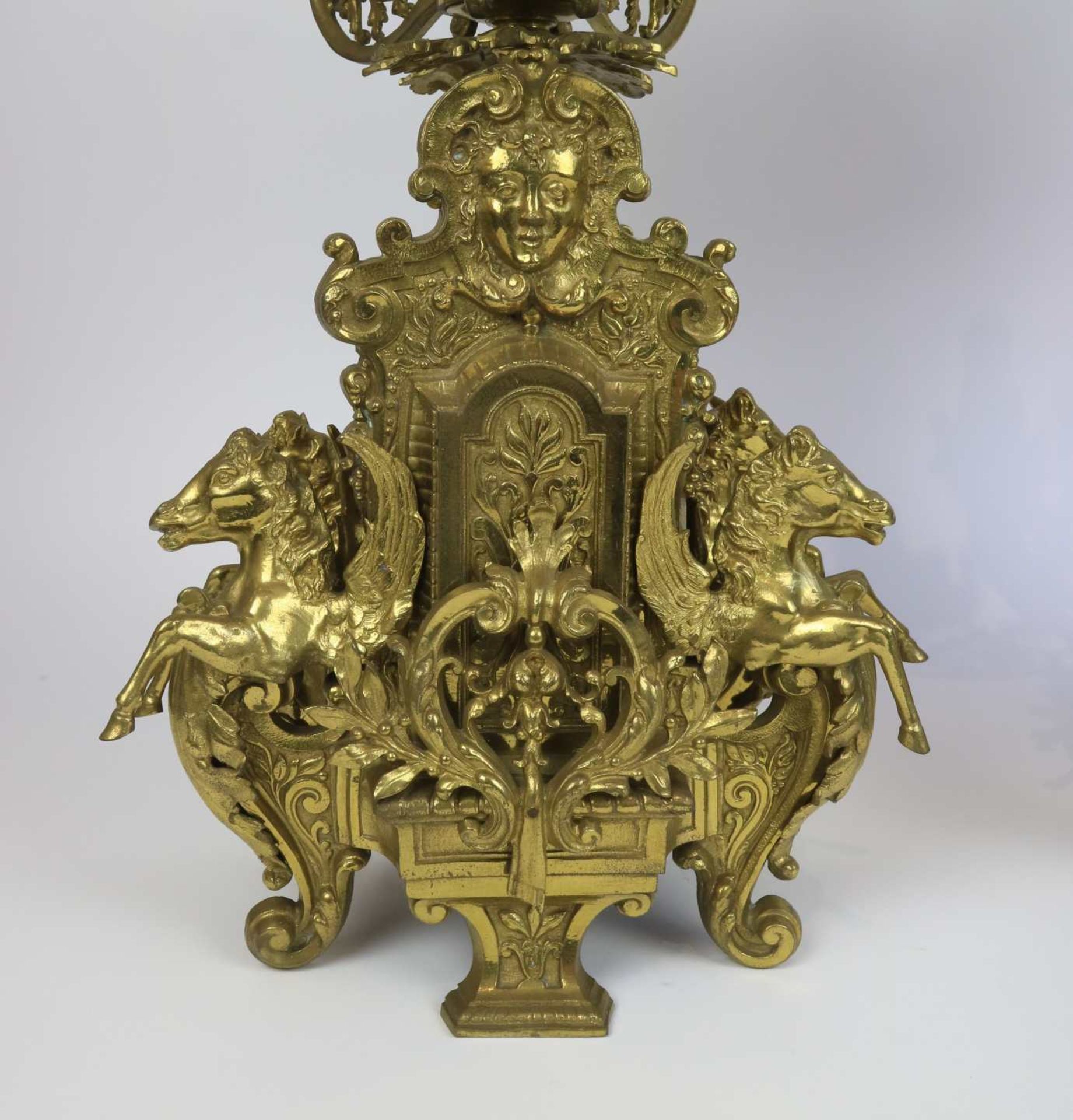 An imposing ormolu mantelpiece with candlesticks - Bild 6 aus 6