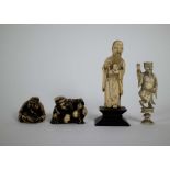 Lot with 4 Japanese ivory figures