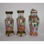 Lot with 3 Canton vases
