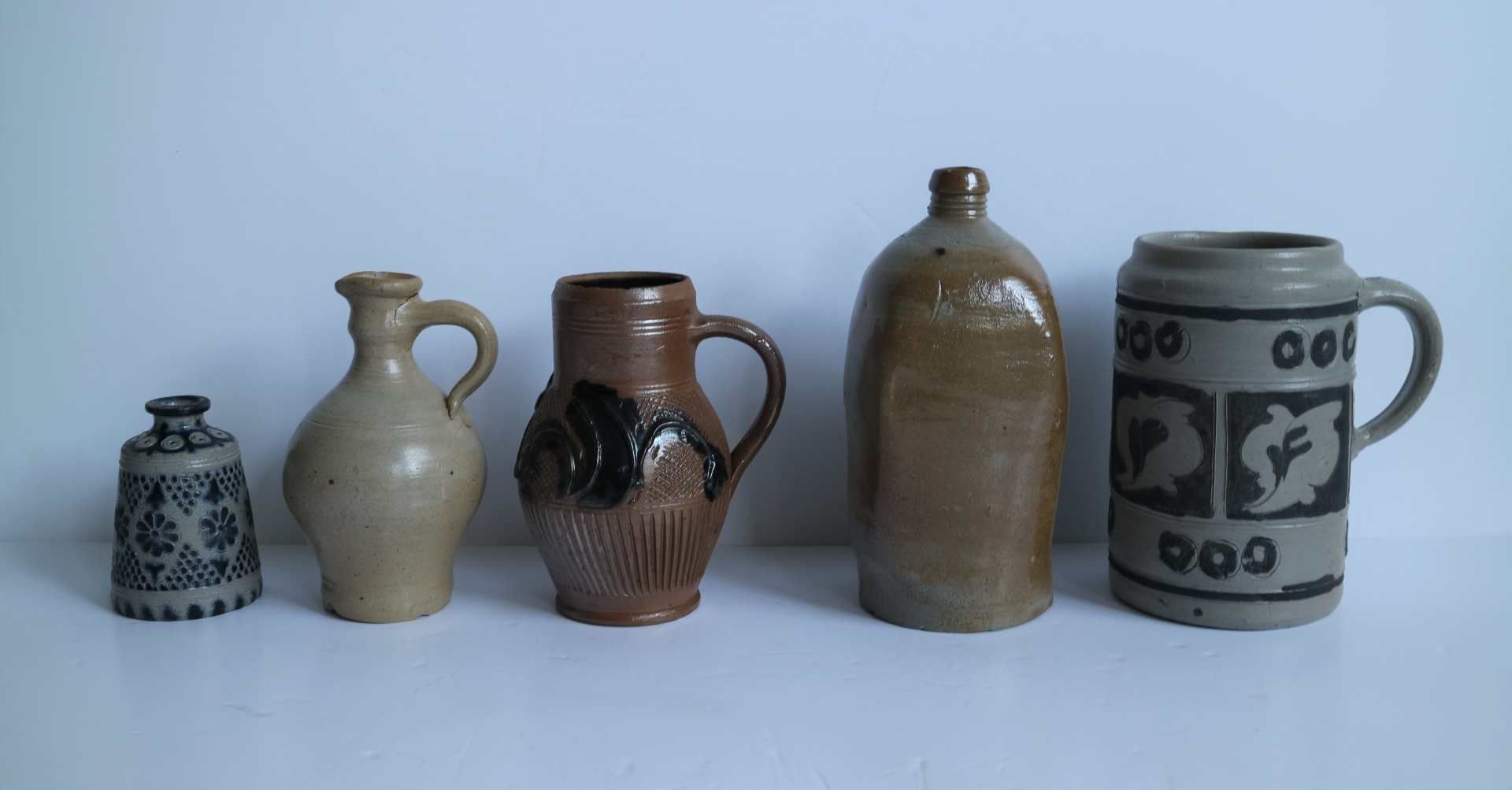 Lot with various earthware - Bild 2 aus 4