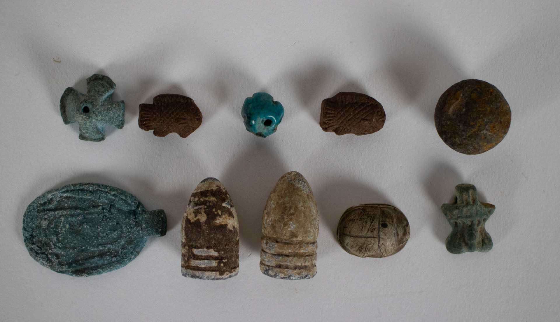 Lot Pre Colombian earthware and archelogical finds - Image 2 of 3