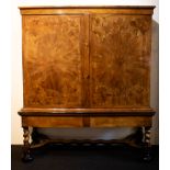 Cabinet England 17th C. illiam & Mary period