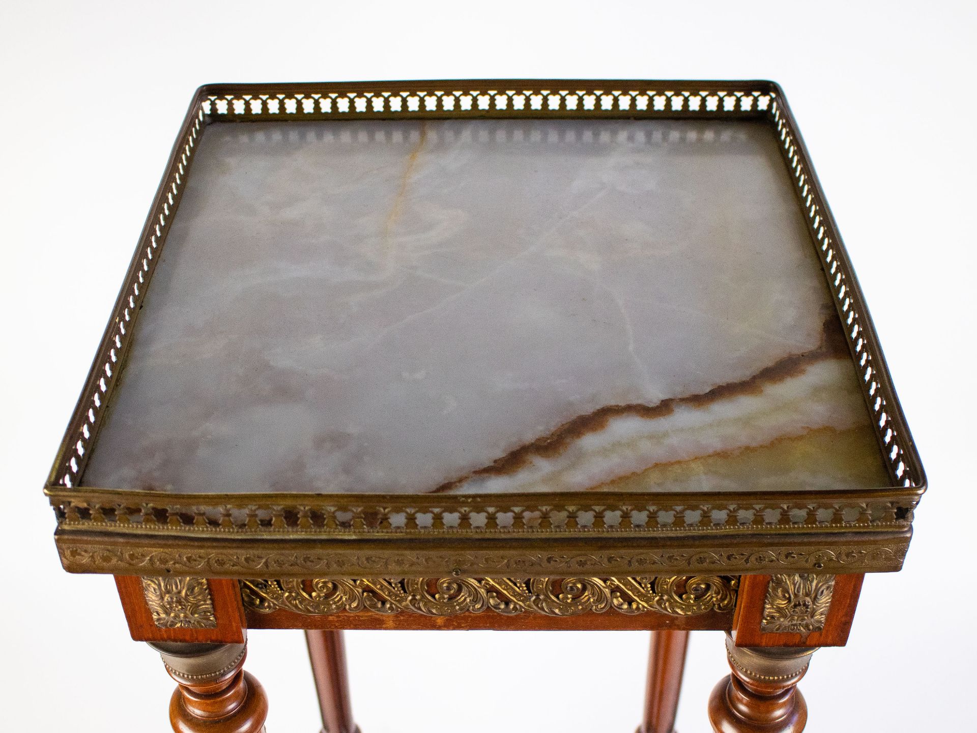 Side table with marble top - Bild 3 aus 3