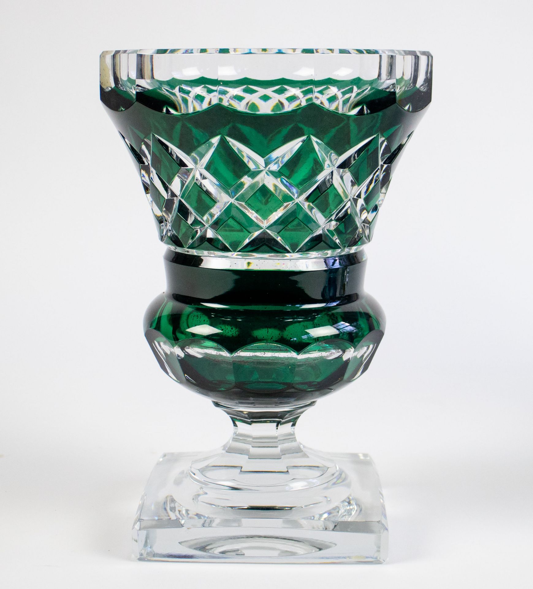 A green Val Saint Lambert vase - Image 4 of 6