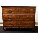 18th century Flemish chest of drawers