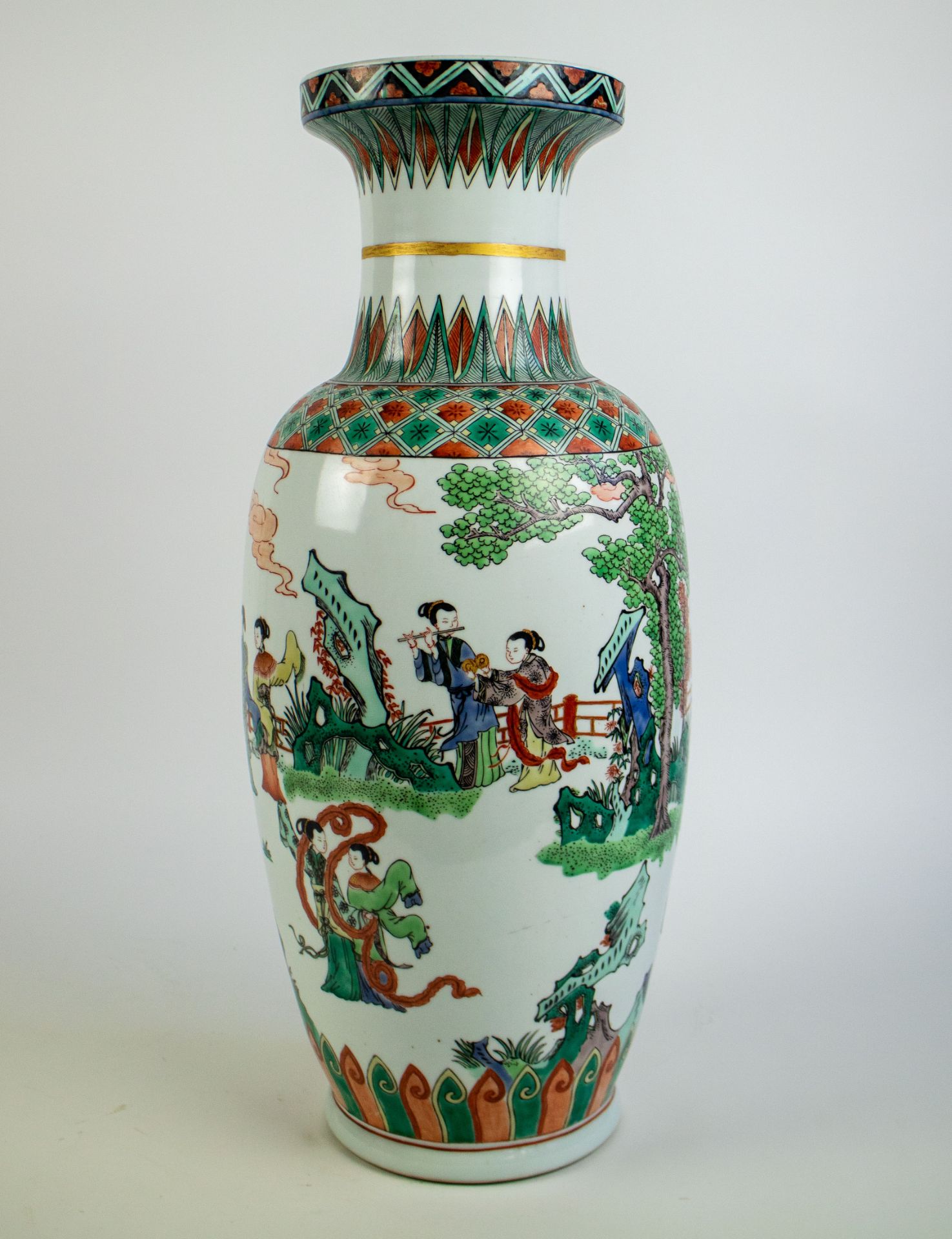 A Chinese vase 20thC - Bild 3 aus 6