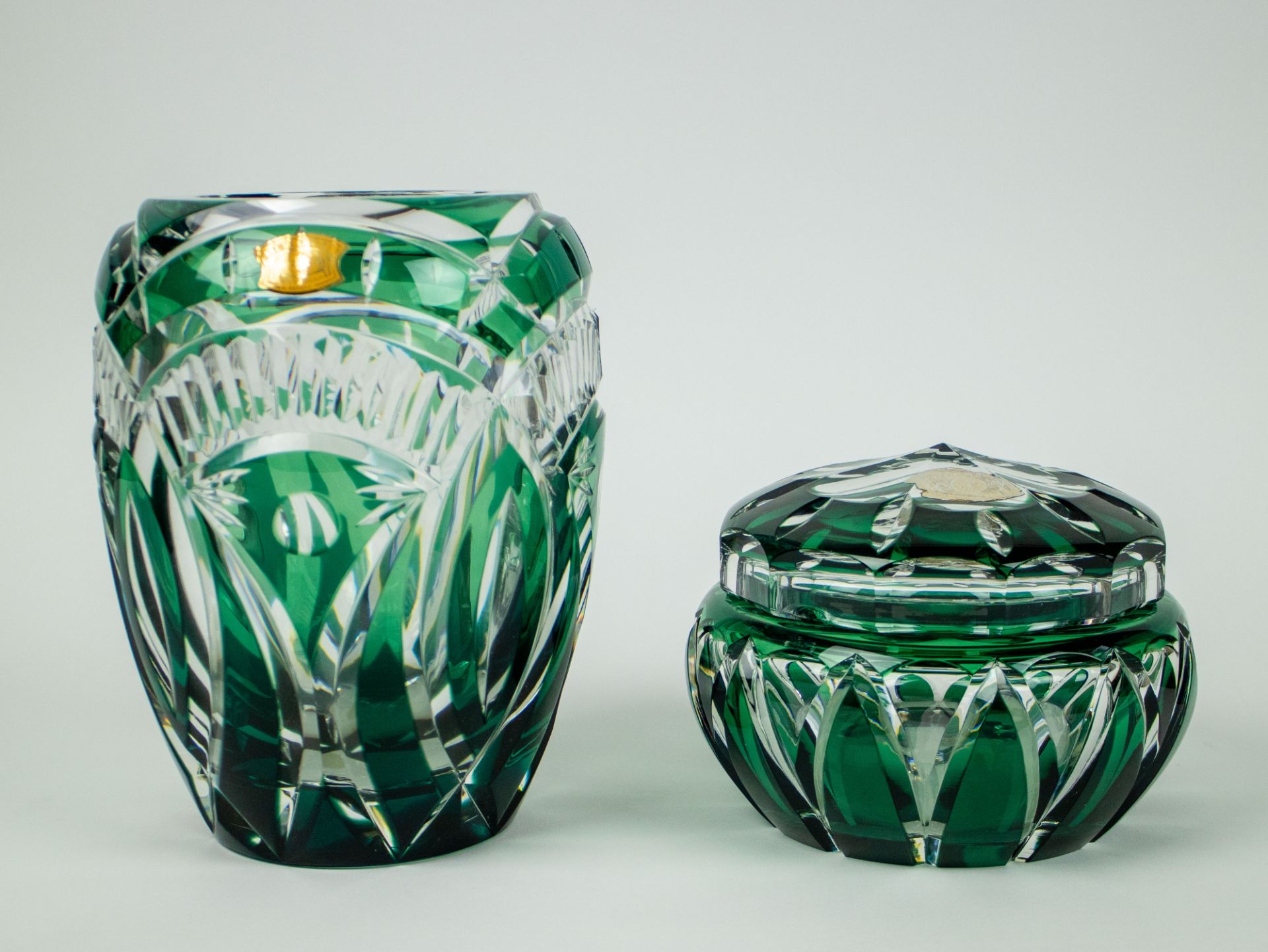 A green Val Saint Lambert crystal vase and bonboniere