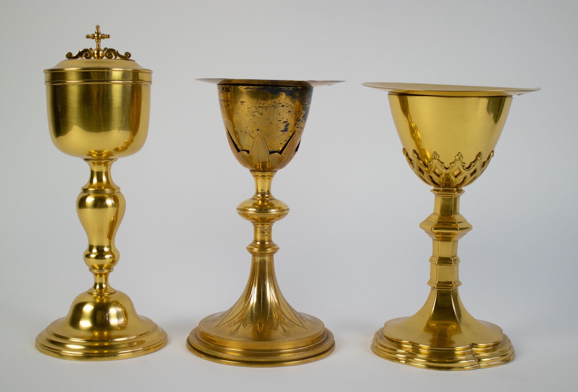Lot with 3 chalices and 2 patens