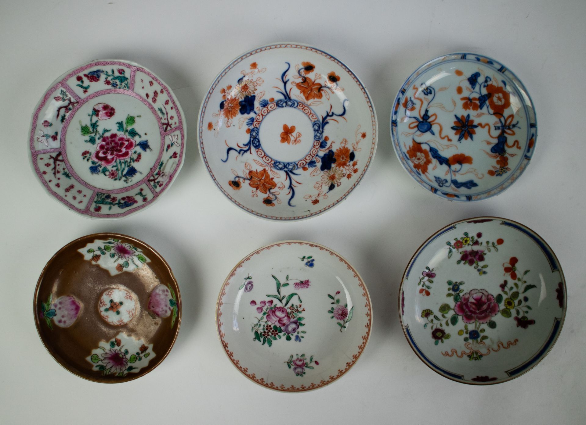 Lot with Chinese saké bowls and saucers - Image 2 of 6