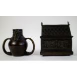 Lot with a bronze relic trunk and a cup 'Keyser Henrick IV'