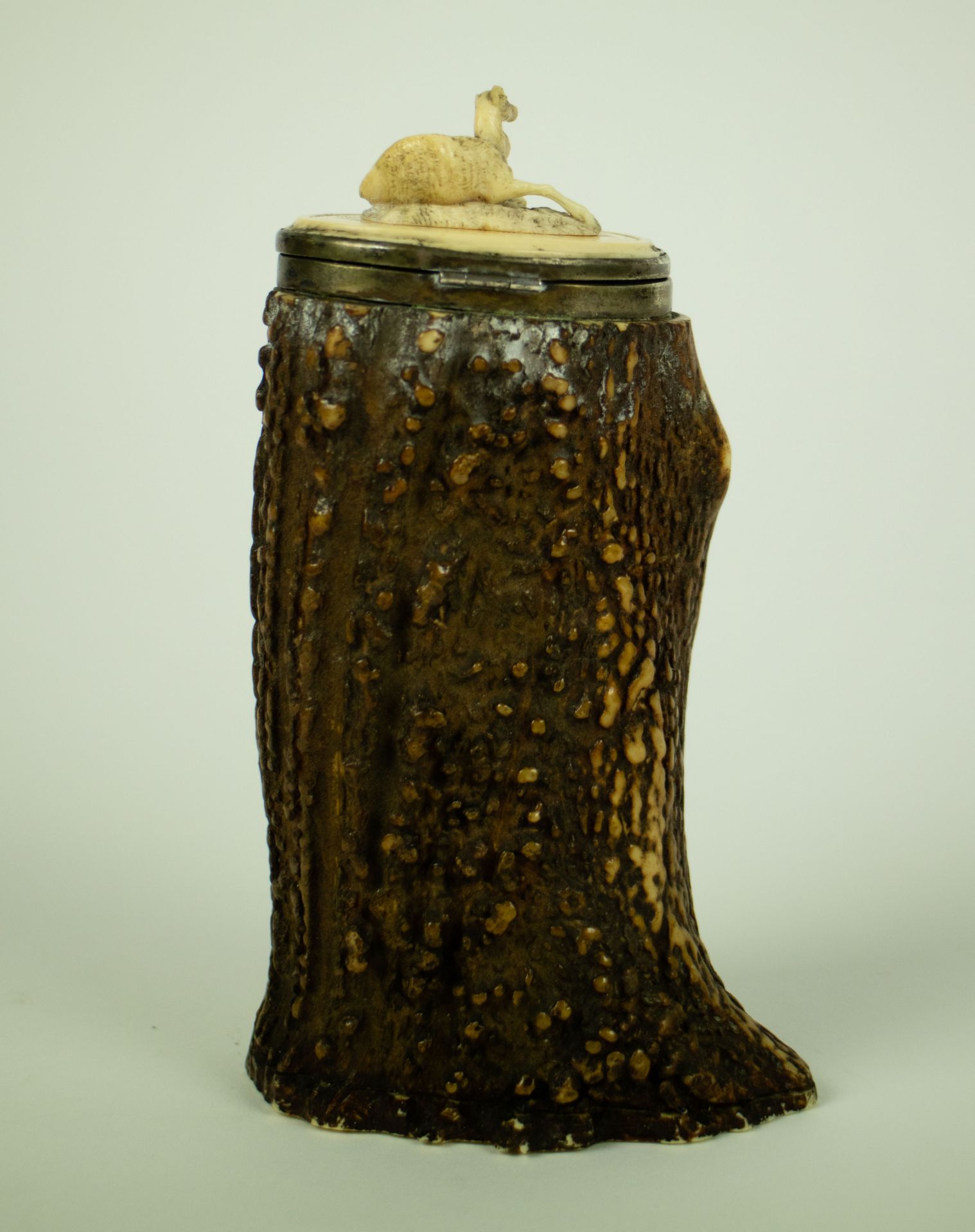 Tobacco box with stag horn and ivory 19th century - Image 3 of 4