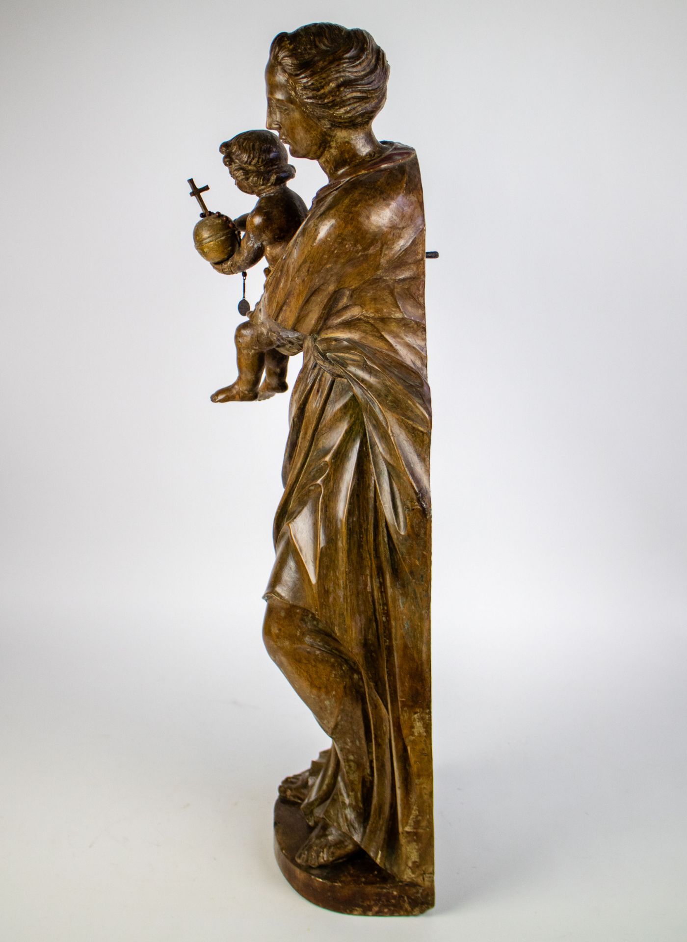 Statue of Virgin Mary carrying Jesus, with globe in his hand - Image 4 of 6